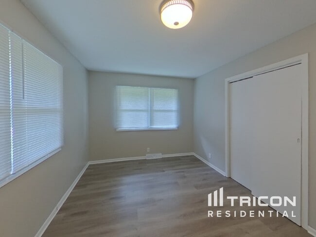 Foto del edificio - 16358 Crosstown Blvd NW