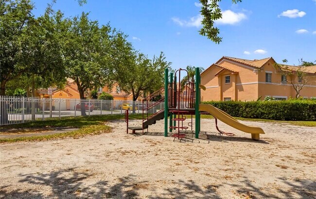 Foto del edificio - 8623 SW 23rd Ct