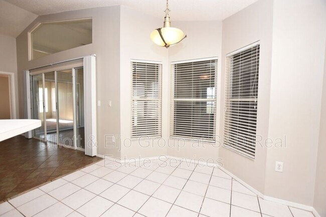 Building Photo - 5357 St Lucia Dr