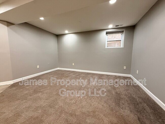 Foto del edificio - 2524 W Cortez St