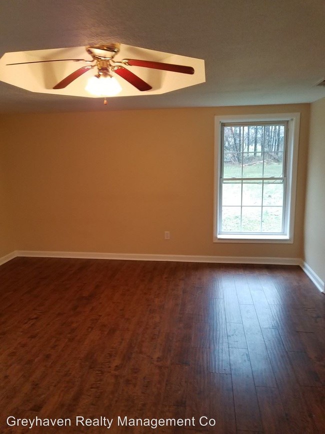 Building Photo - 12300 Pendergrass Rd