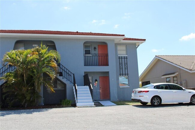 Building Photo - 2619 Magdalina Dr