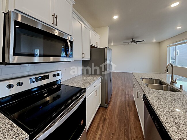 Foto del edificio - 19307 17th Ave Ct E