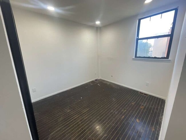 Photo - 308 W Wildey St Apartment