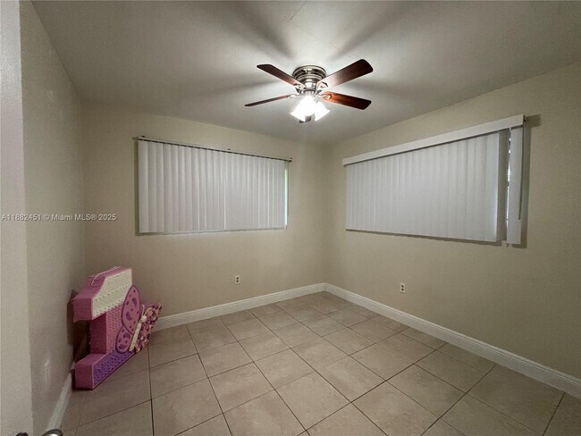 Foto del edificio - 1830 NW 88th Terrace