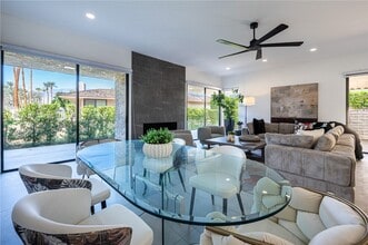 Building Photo - 21 Dartmouth Dr