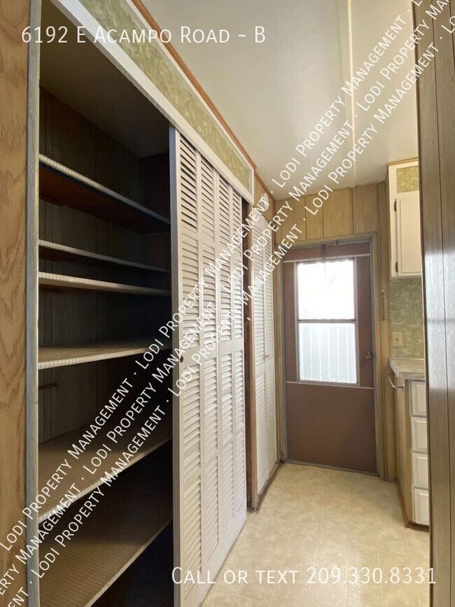 Foto del edificio - 6192 E Acampo Rd