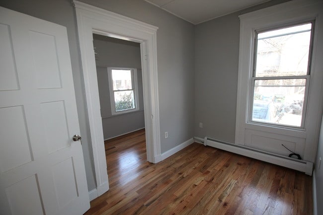 Building Photo - 319 Central Ave