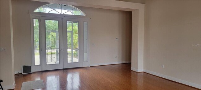 Foto del edificio - 23526 Chimes Ave