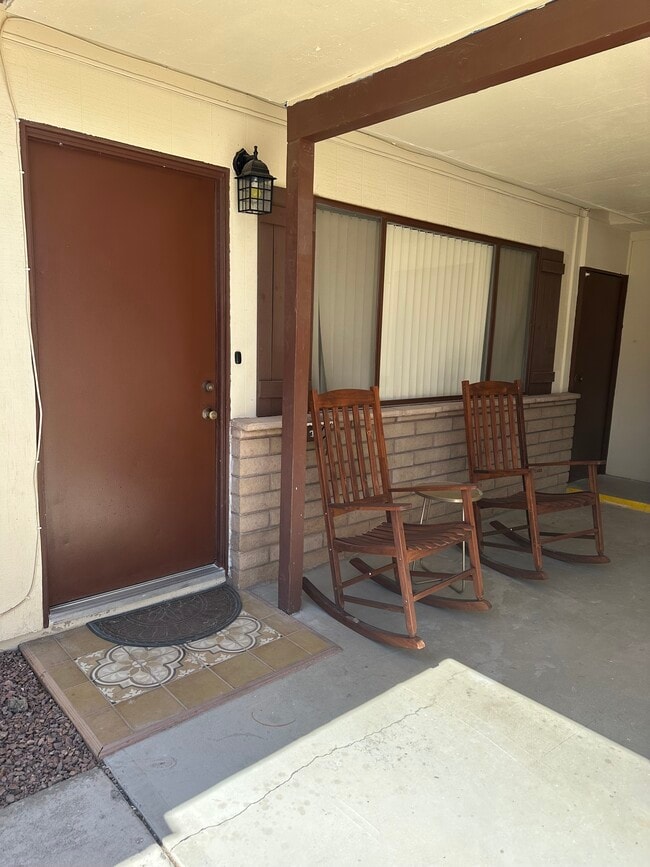 Building Photo - 862 Del Rey Dr