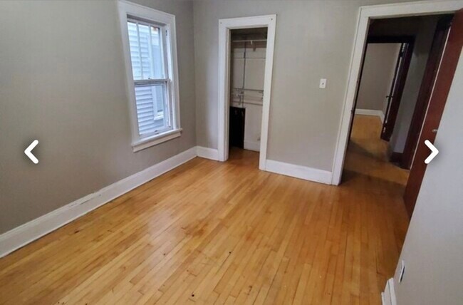 Foto del edificio - 3449 N Oakland Ave