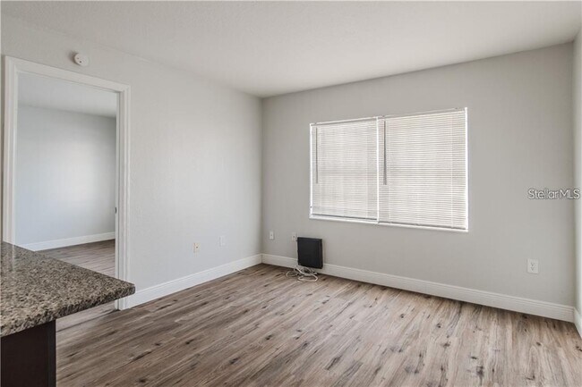 Foto del edificio - 9013 Westchester Cir