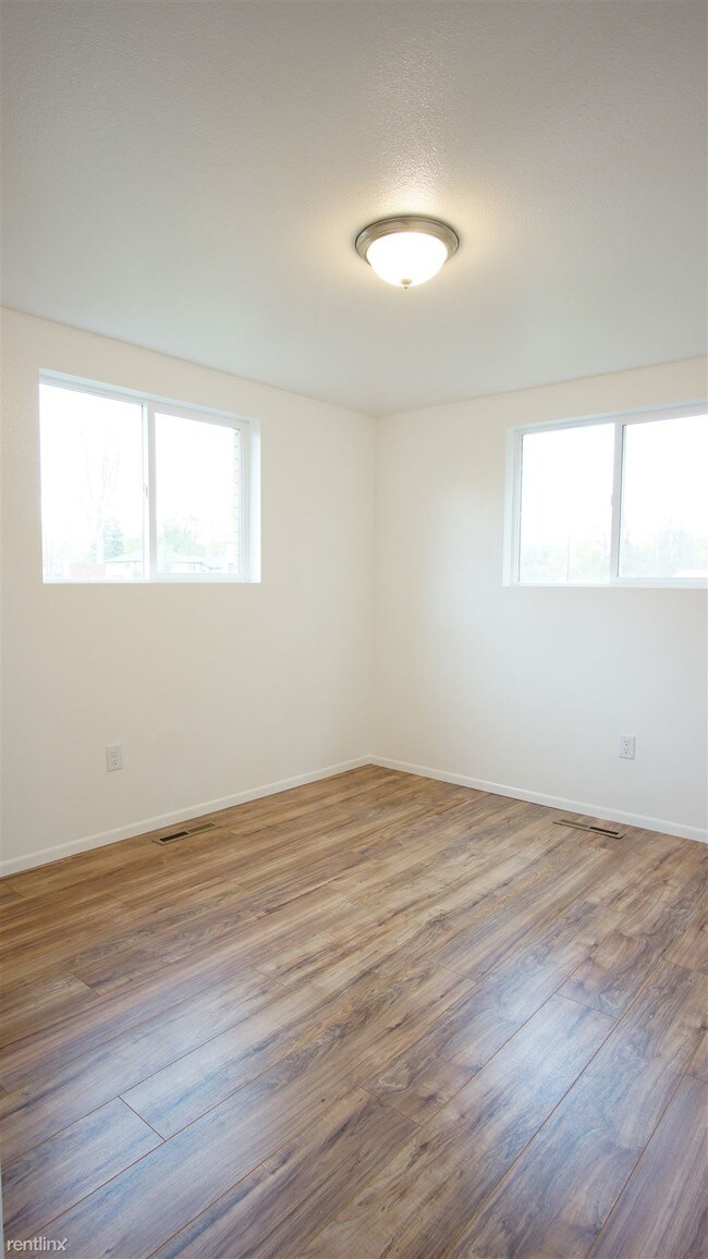 Foto del edificio - 1121 Gard Pl