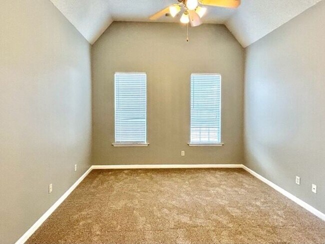 Building Photo - Now Leasing a 4 Bedroom 2.5 Bath Home In C...