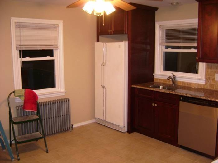Primary Photo - 28 Wolfle St