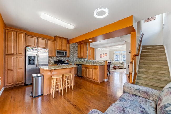 Building Photo - 505 Berry Chase Way