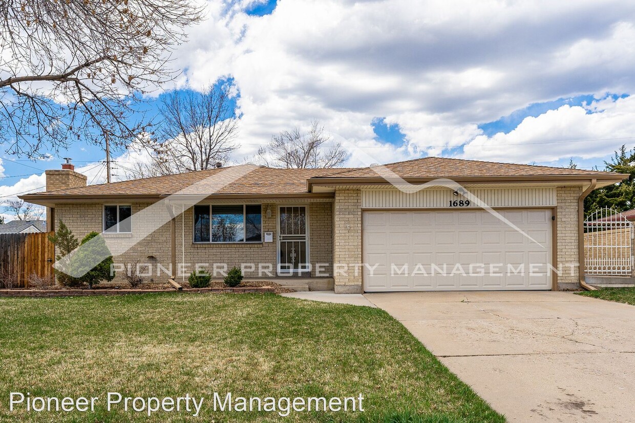 Foto principal - 3 br, 3 bath House - 1689 S Dudley Ct