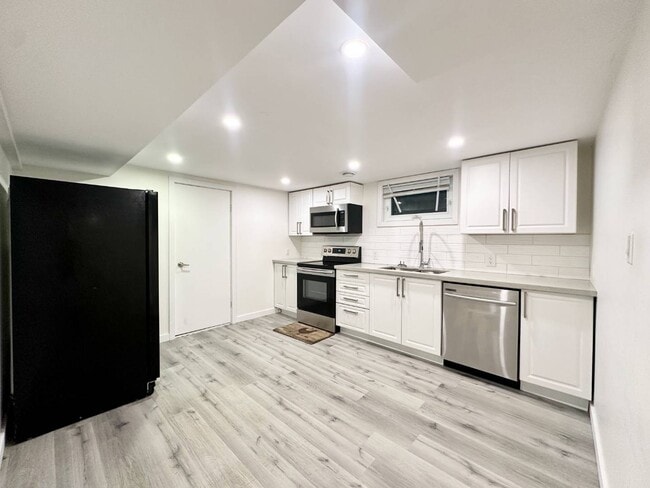 Photo du bâtiment - Fairlawn Basement Unit