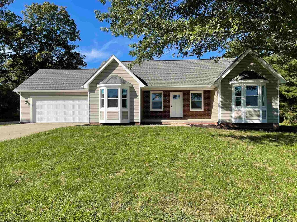 Primary Photo - 355 N Knapp Rd