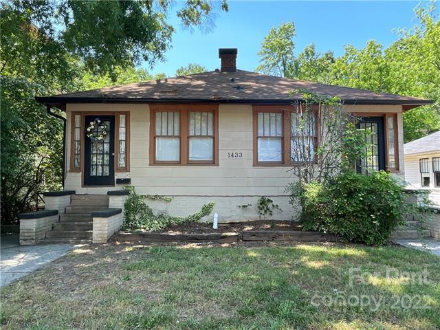 Primary Photo - 1433 Pecan Ave