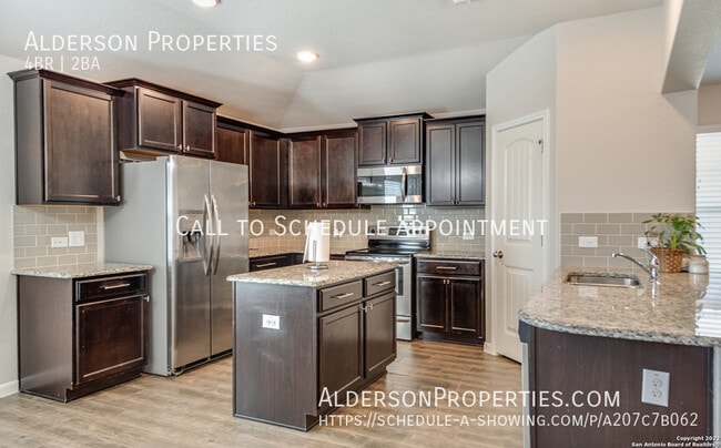 Building Photo - 2292 Olive Hl