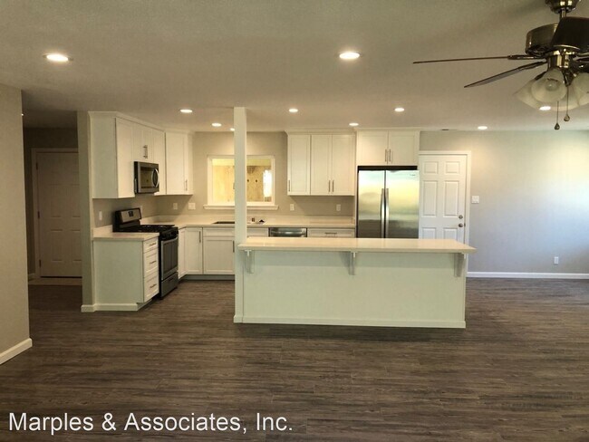 Building Photo - 3 br, 2 bath House - 113 Ridgerock Dr