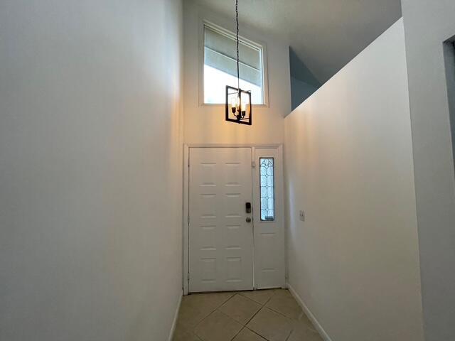 Foto del edificio - 121 Maplecrest Cir