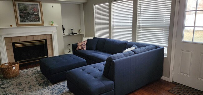 Foto del edificio - 1160 N Colonel Rd