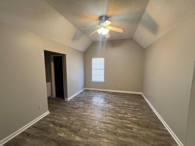 Building Photo - 3315 Tulane Rd