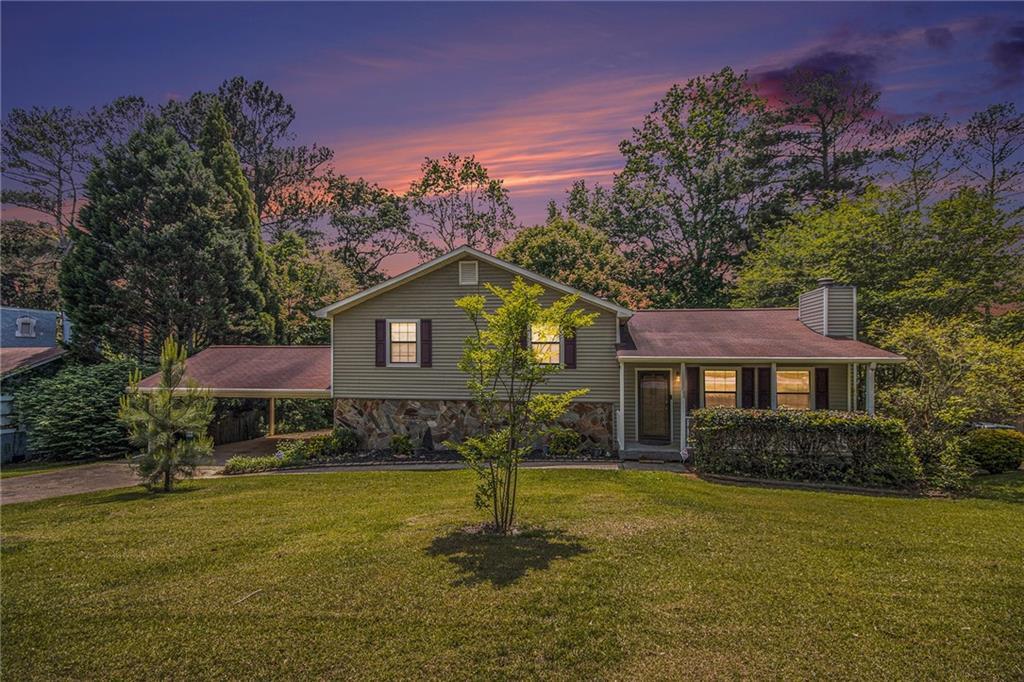 Foto principal - 443 St Patrick Dr SW