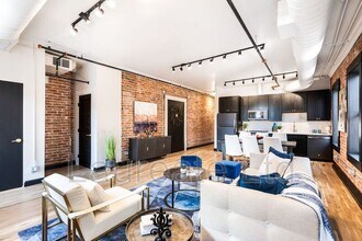 Building Photo - 1490 Lafayette St