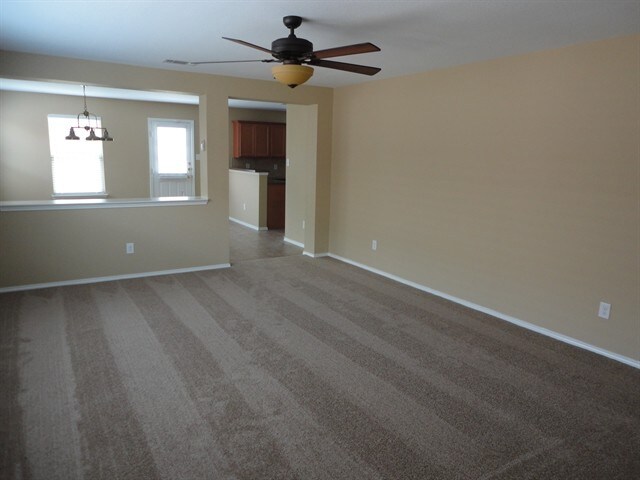 Building Photo - 8844 Sun Haven Way