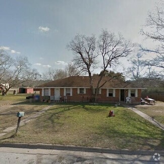Building Photo - 805 Matchett St