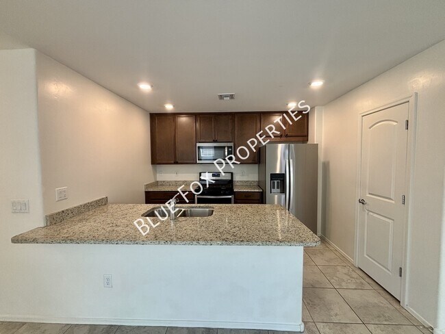 Building Photo - 8823 E Stone Meadow Cir
