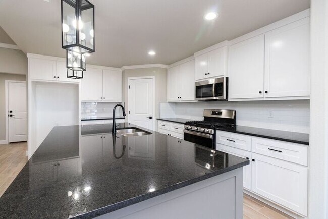 Foto del edificio - Available with our Lease with Purchase Opt...