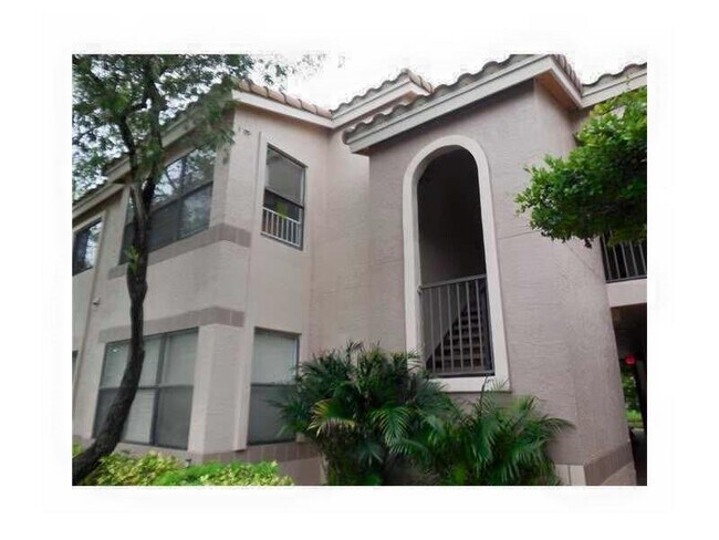 Building Photo - 2946 S University Dr
