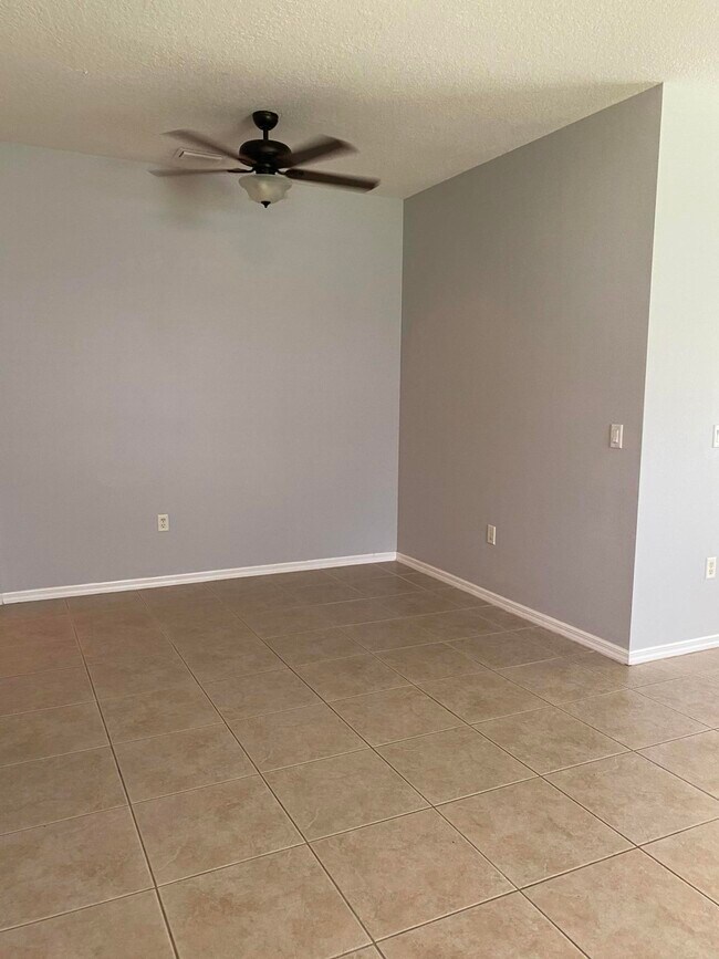 Foto del edificio - 582 SW Indian Key Dr