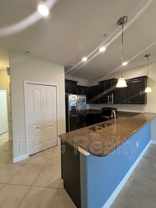 Foto del edificio - 1239 Long Cove Loop