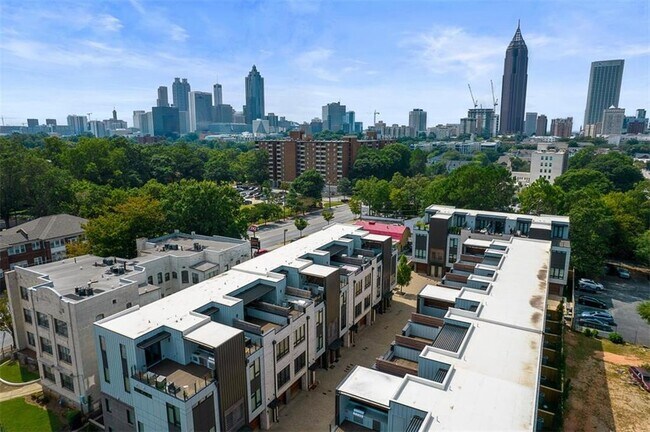 Foto del edificio - 102 Cityview Ct NE