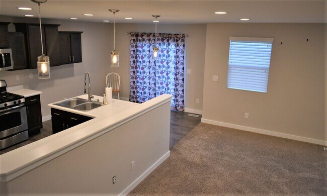 Foto del edificio - Spacious 3 Bedroom Townhome in Herriman Co...