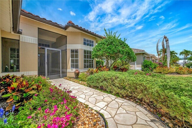 Foto del edificio - 9341 White Hickory Ln