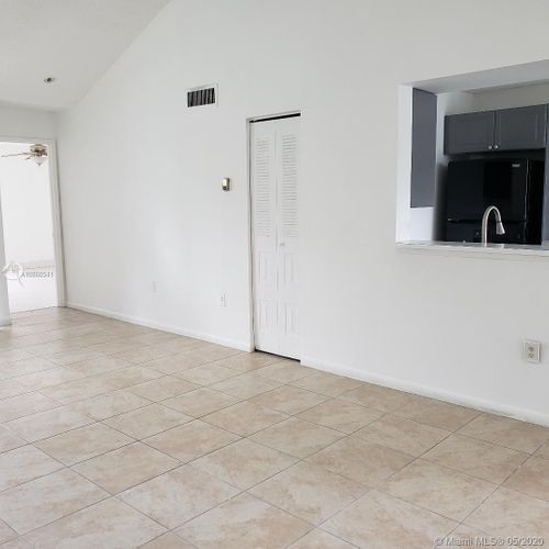 Building Photo - 4737 NW 97th Ct
