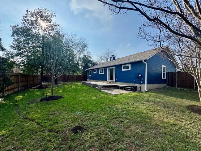 Building Photo - 8803 Palace Pkwy