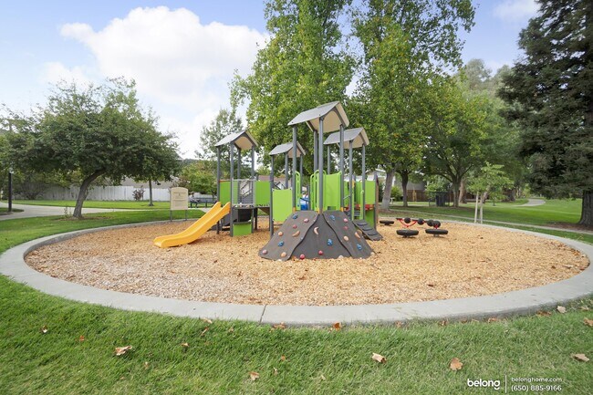 Foto del edificio - 4141 Amberwood Cir