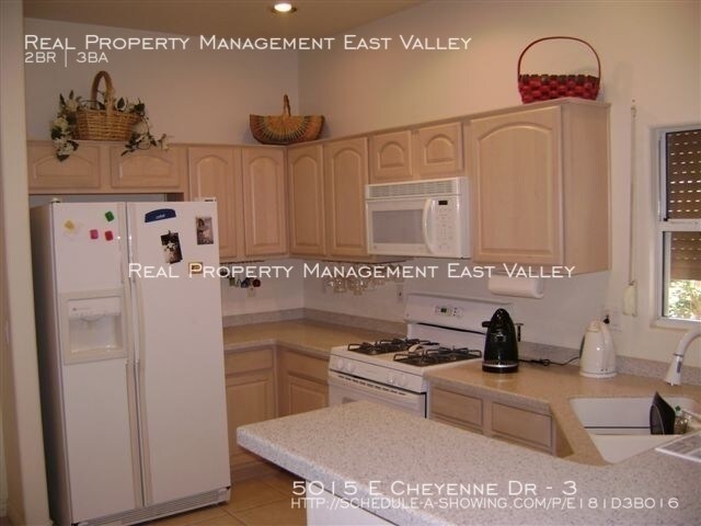 Foto del edificio - 5015 E Cheyenne Dr