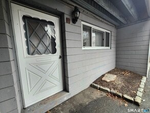 Building Photo - 4 Union Ave