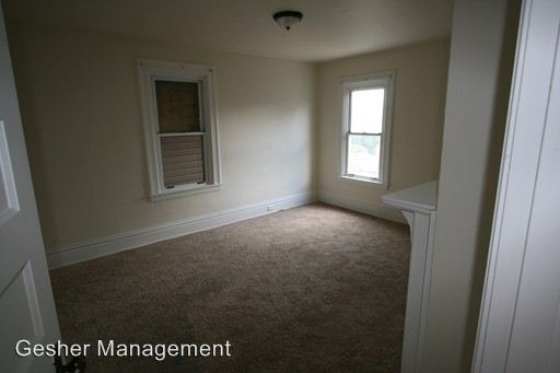 Building Photo - 1475 E Steuben St