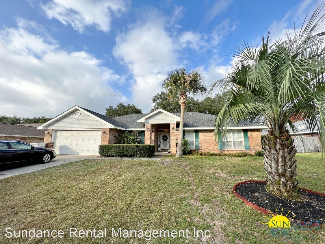 Primary Photo - 3 br, 2 bath House - 2071 Alfred Boulevard