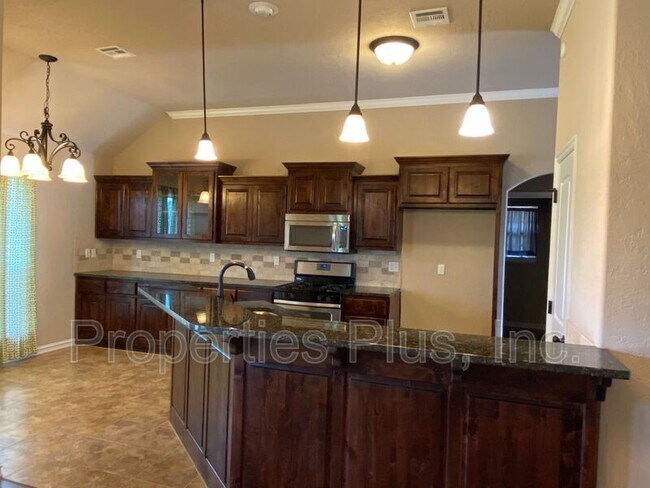 Building Photo - 10720 Masters Cir