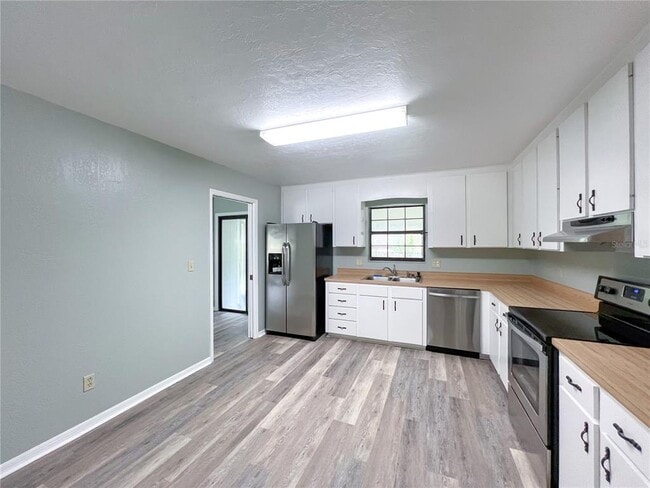 Foto del edificio - 6003 NW 36th Pl